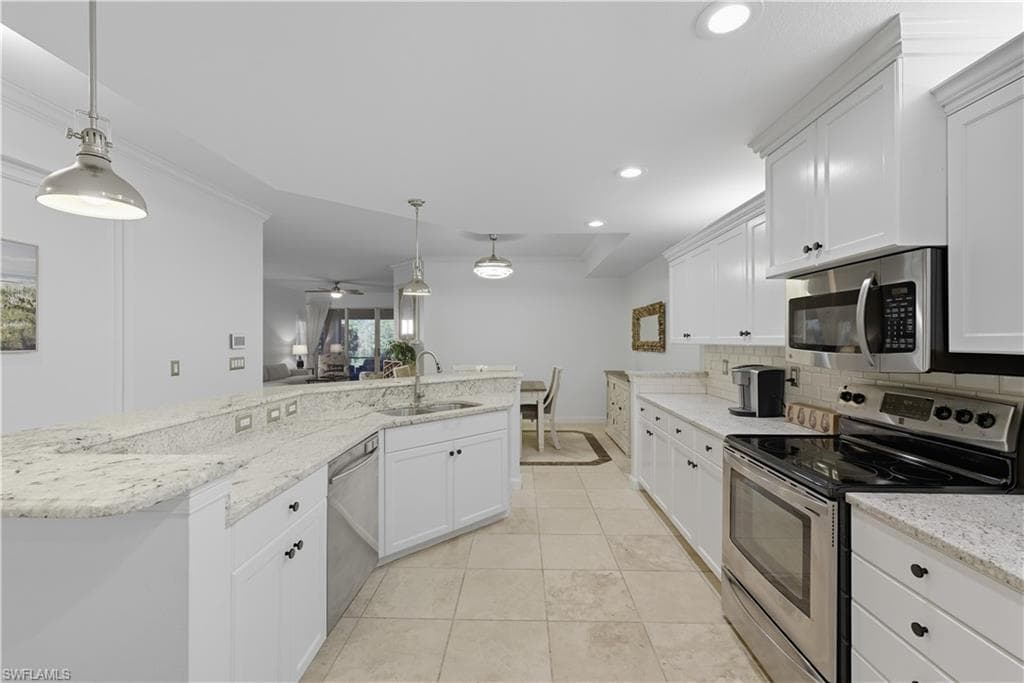 8701 Piazza Del Lago CIR # 101, ESTERO FL 33928-7