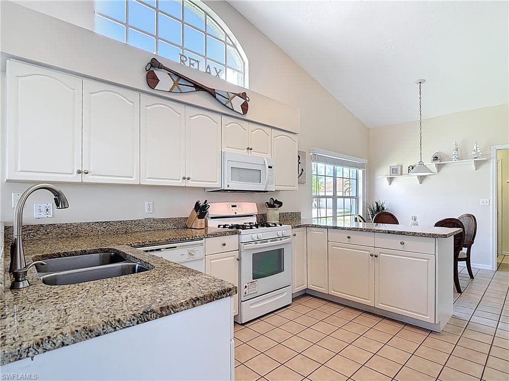 2241 Rio Nuevo DR, NORTH FORT MYERS FL 33917-15