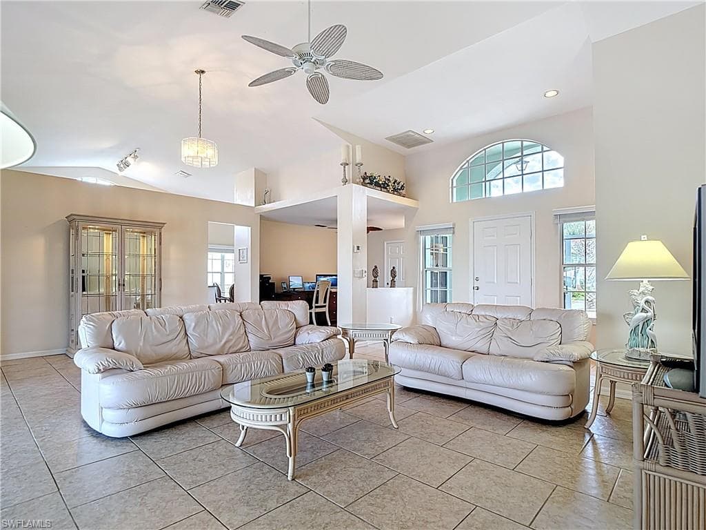 2241 Rio Nuevo DR, NORTH FORT MYERS FL 33917-9