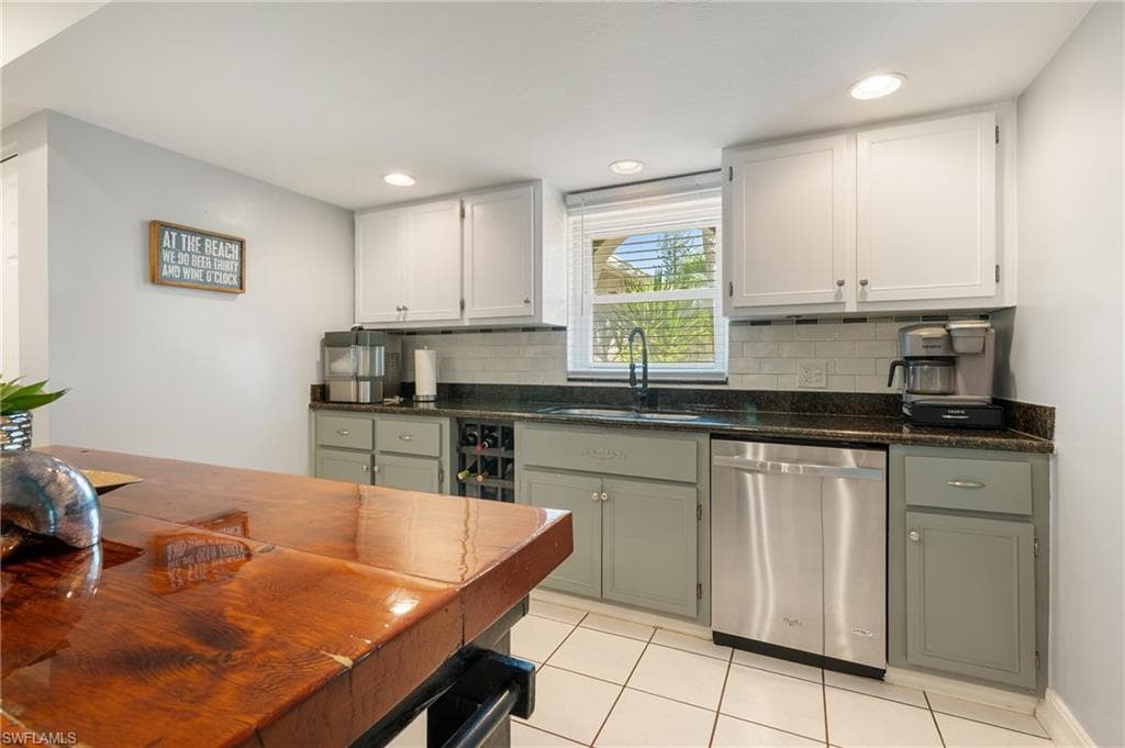 3584 Cartwright CT, BONITA SPRINGS FL 34134-12