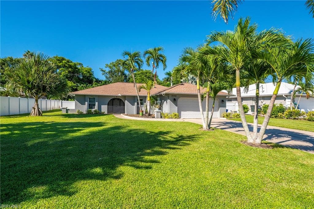 3584 Cartwright CT, BONITA SPRINGS FL 34134-33