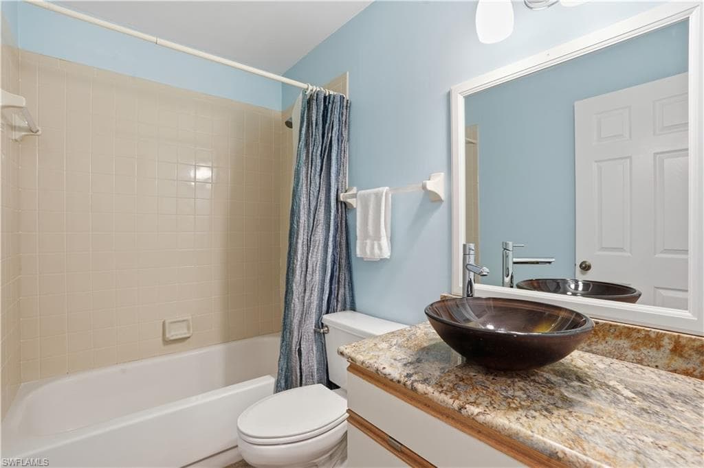 1120 Sarah Jean CIR B204-26