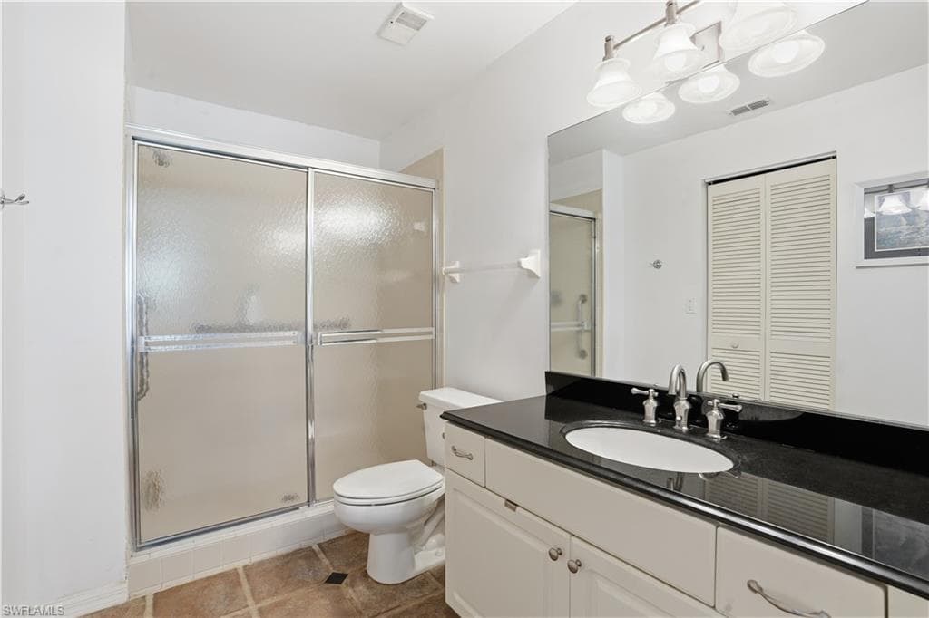 1120 Sarah Jean CIR B204-25