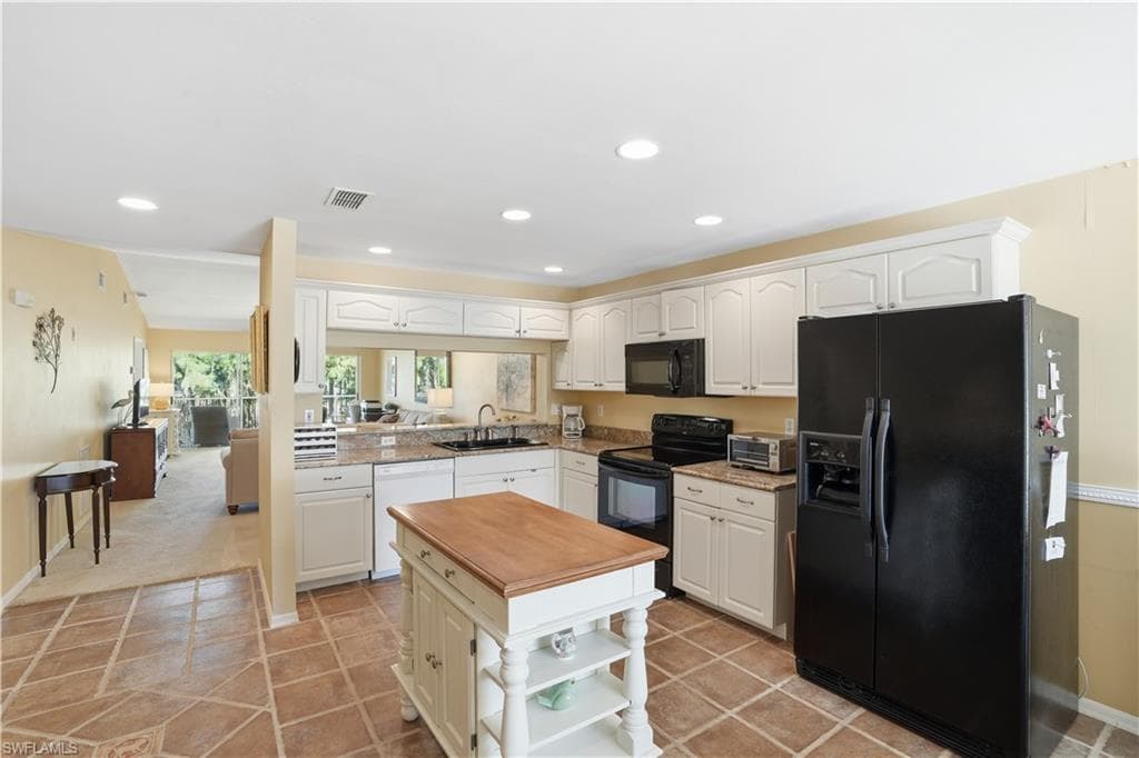 1120 Sarah Jean CIR B204-14