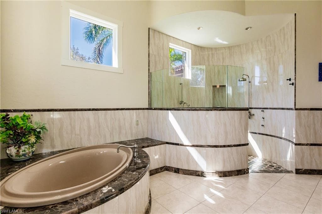 11558 Aerie LN, NAPLES FL 34120-23