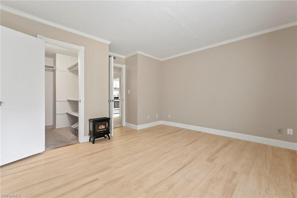 2366 E Mall DR # 213, FORT MYERS FL 33901-14