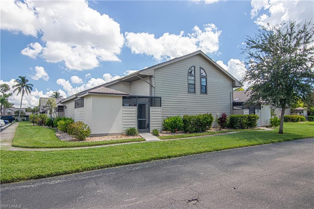 8407 S Haven LN, FORT MYERS FL 33919-32