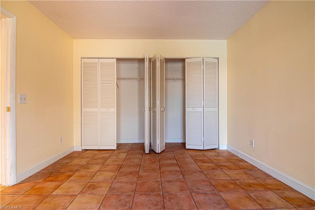 8407 S Haven LN, FORT MYERS FL 33919-10