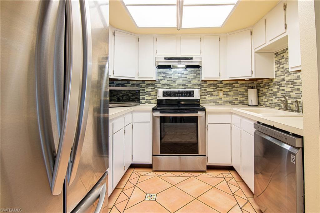 8407 S Haven LN, FORT MYERS FL 33919-7