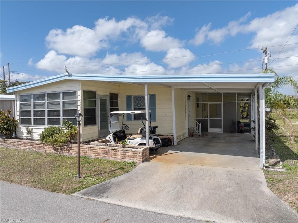 16037 Citron WAY, NORTH FORT MYERS FL 33903-1