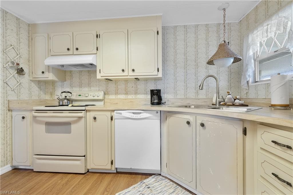 16037 Citron WAY, NORTH FORT MYERS FL 33903-11