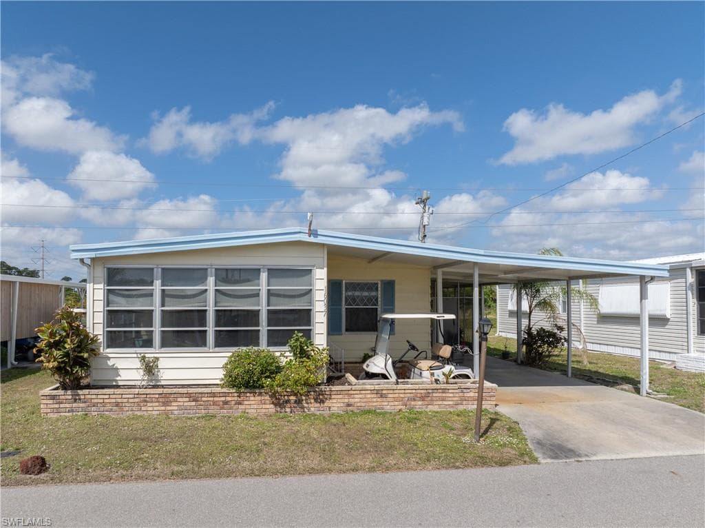 16037 Citron WAY, NORTH FORT MYERS FL 33903-32