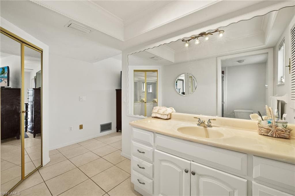 1740 Savona PKWY, CAPE CORAL FL 33904-22