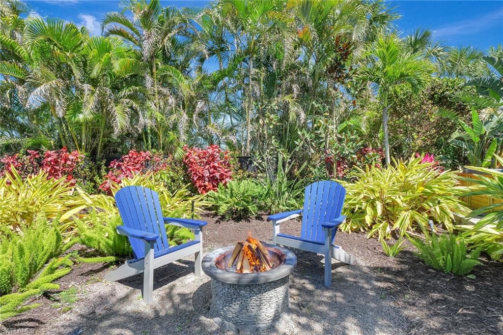 193 Cocohatchee ST, NAPLES FL 34110-41