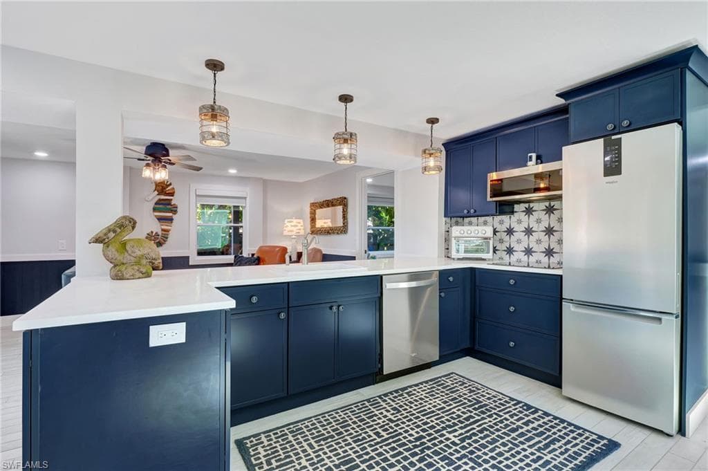 193 Cocohatchee ST, NAPLES FL 34110-20