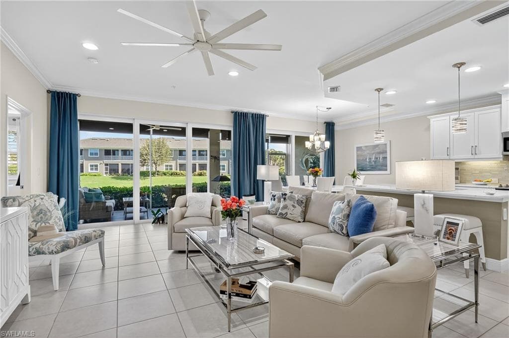 6960 Avalon CIR # 803, NAPLES FL 34112-6