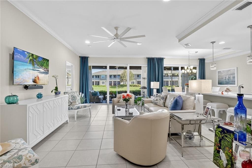 6960 Avalon CIR # 803, NAPLES FL 34112-2