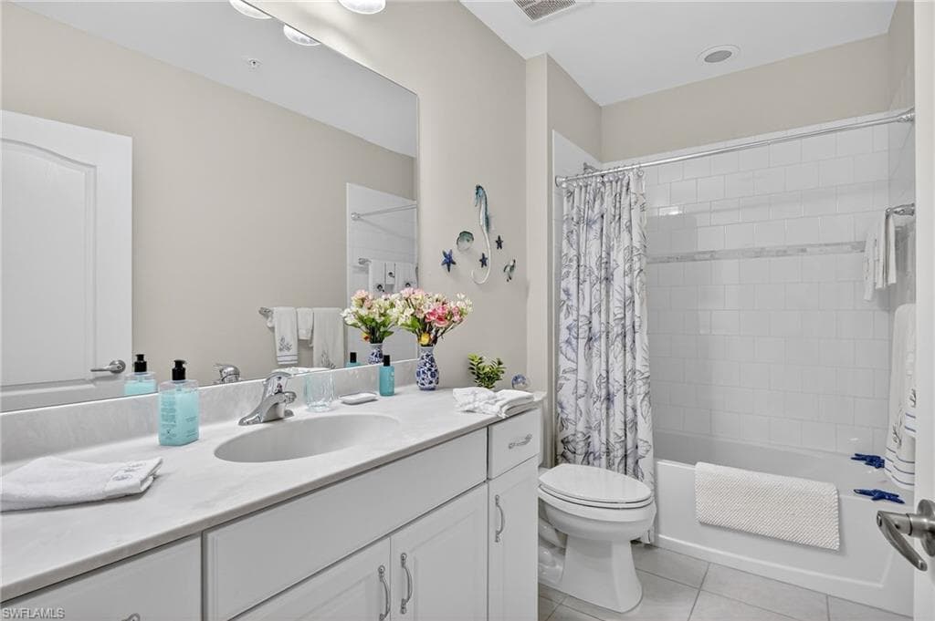 6960 Avalon CIR # 803, NAPLES FL 34112-18