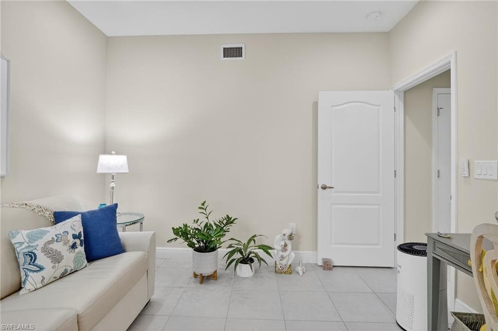 6960 Avalon CIR # 803, NAPLES FL 34112-20