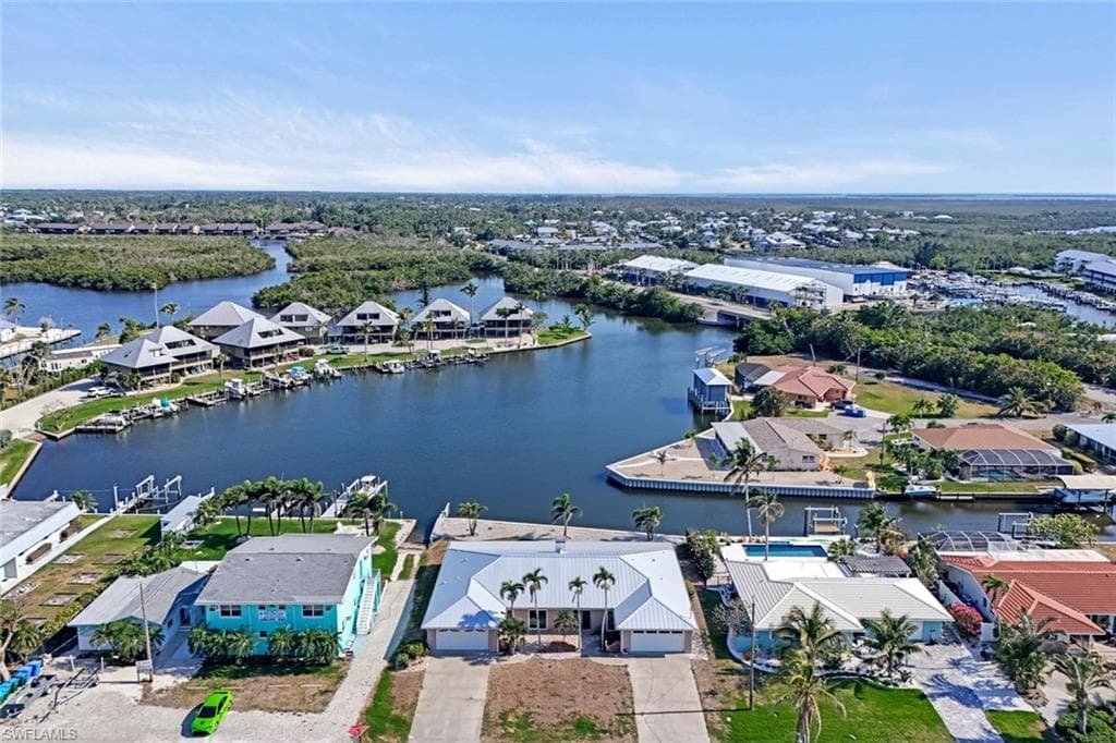7775 Bocilla LN, BOKEELIA FL 33922-8