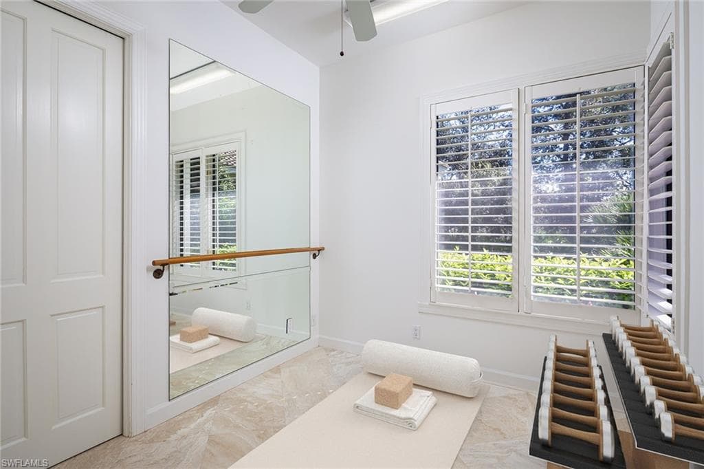 896 Barcarmil WAY, NAPLES FL 34110-19