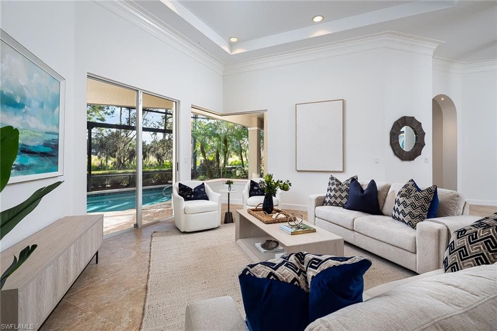 896 Barcarmil WAY, NAPLES FL 34110-8