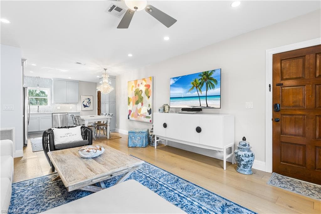 940 3rd ST S # 201, NAPLES FL 34102-15