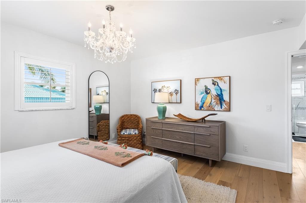 940 3rd ST S # 201, NAPLES FL 34102-10