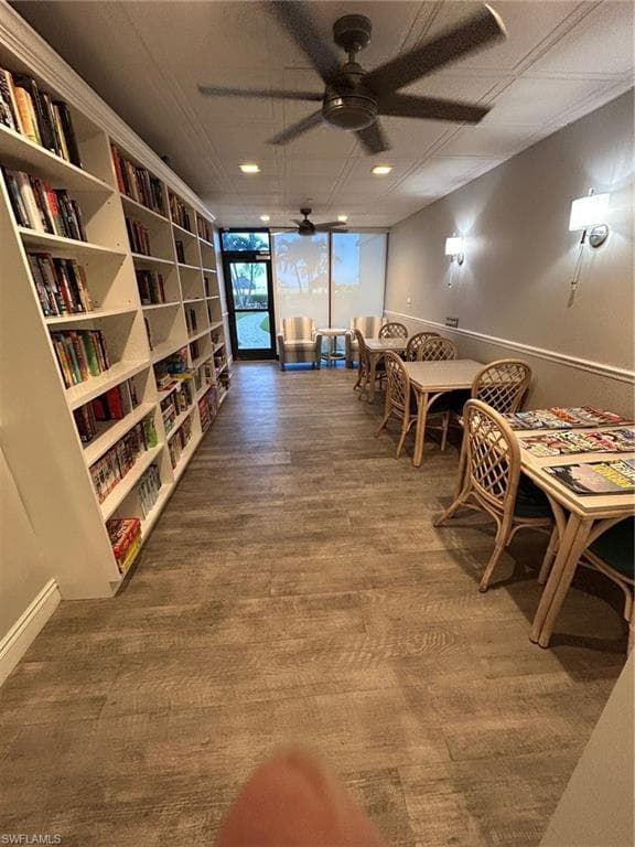 180 Seaview CT # 212, MARCO ISLAND FL 34145-1