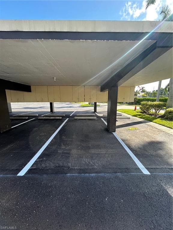 180 Seaview CT # 212, MARCO ISLAND FL 34145-15