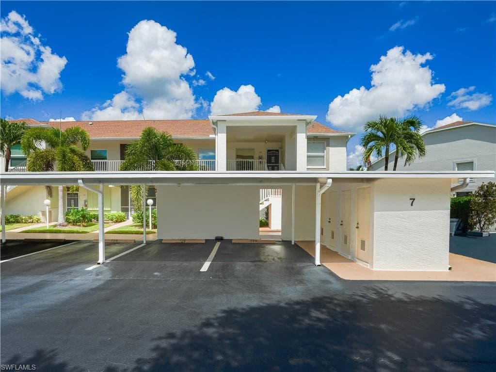 20730 Country Creek DR # 716, ESTERO FL 33928-4