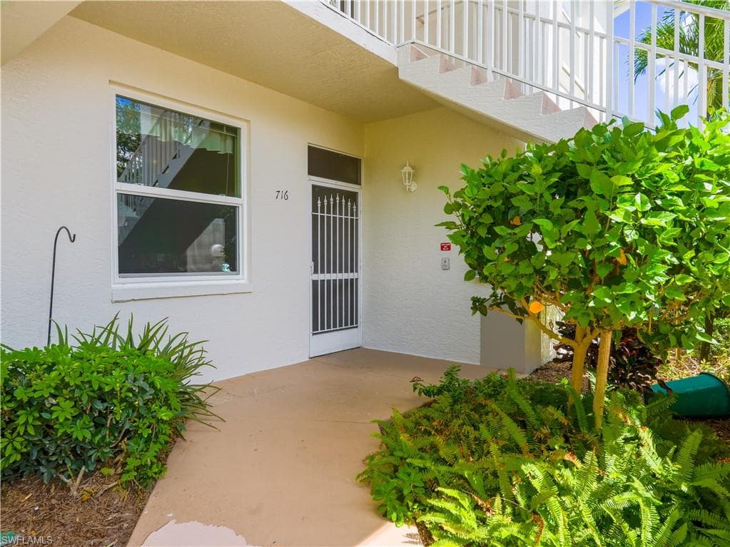 20730 Country Creek DR # 716, ESTERO FL 33928-3