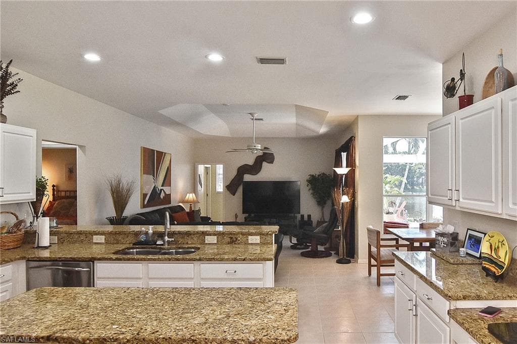 9160 Kings Cove CT, FORT MYERS FL 33967-18