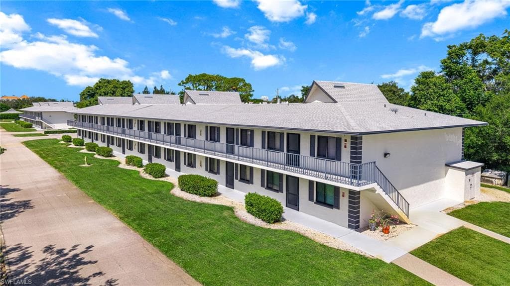 1155 Rosemary CT # B207, NAPLES FL 34103-1