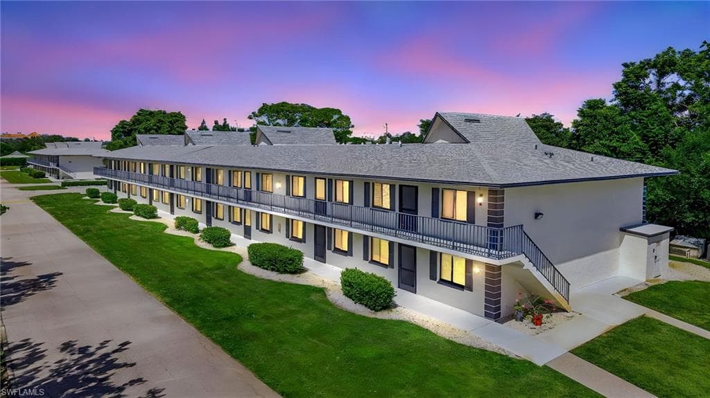 1155 Rosemary CT # B207, NAPLES FL 34103-21