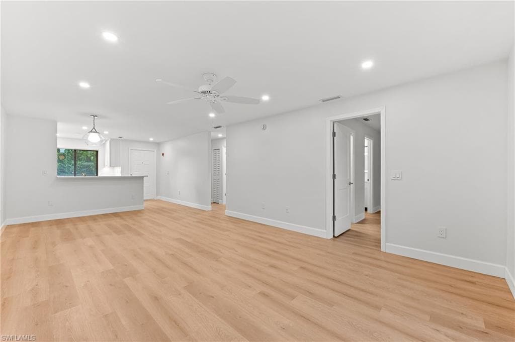 1155 Rosemary CT # B207, NAPLES FL 34103-8