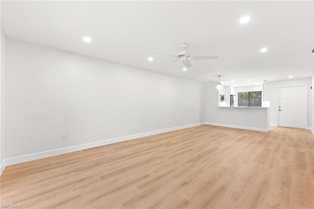 1155 Rosemary CT # B207, NAPLES FL 34103-9