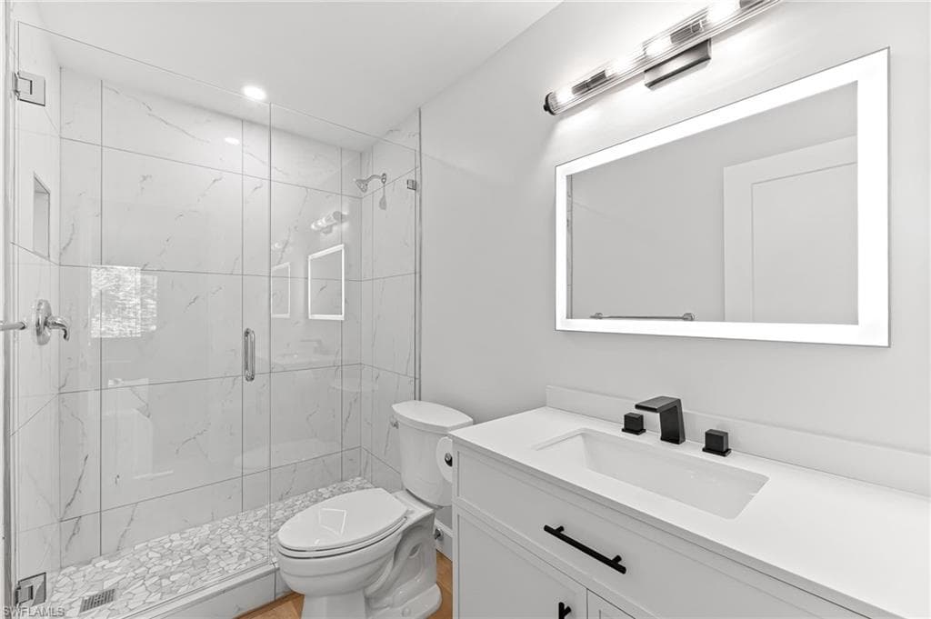 1155 Rosemary CT # B207, NAPLES FL 34103-13