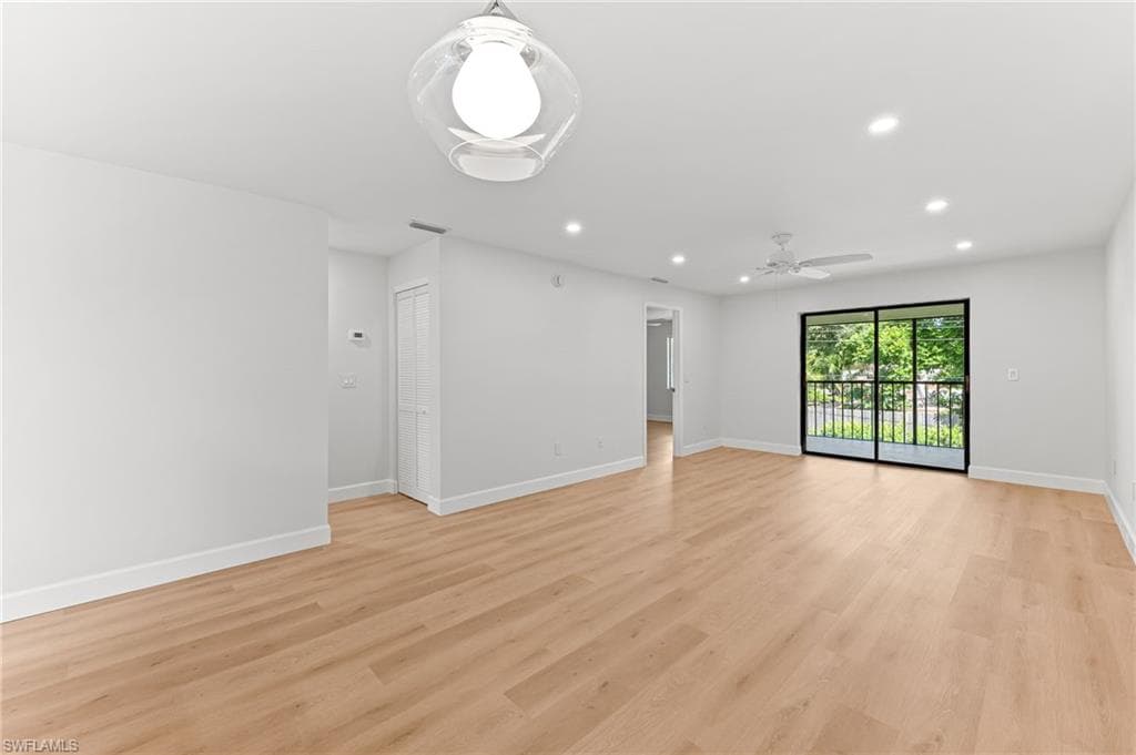 1155 Rosemary CT # B207, NAPLES FL 34103-7