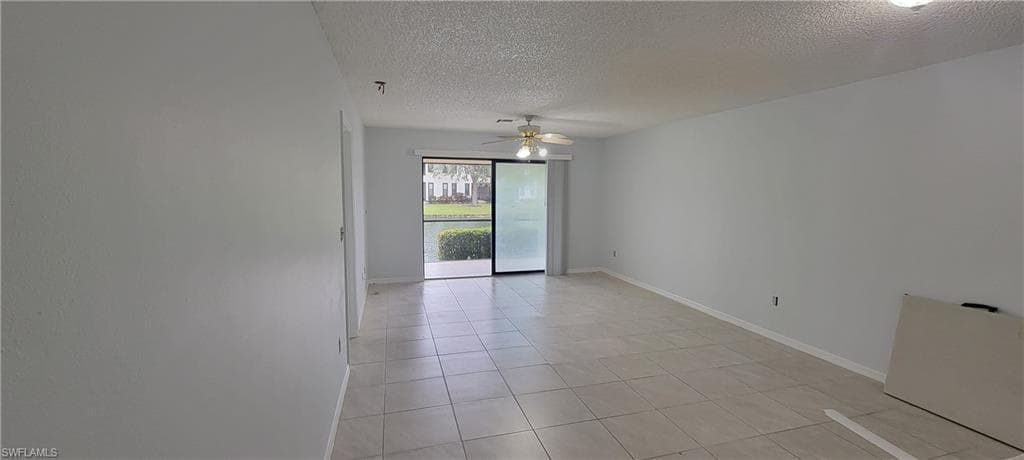 5233 Treetops DR # Y102, NAPLES FL 34113-6