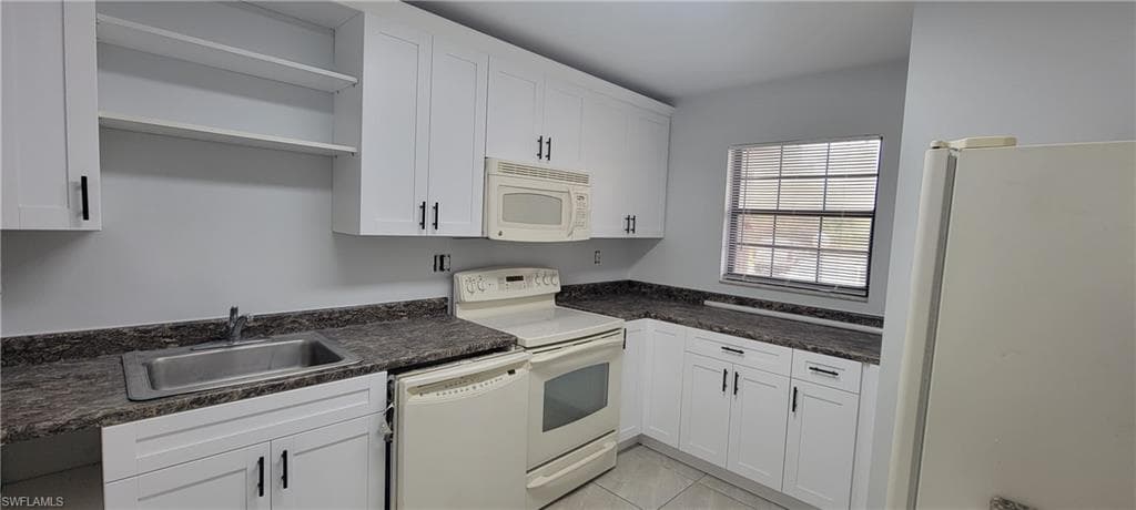 5233 Treetops DR # Y102, NAPLES FL 34113-2