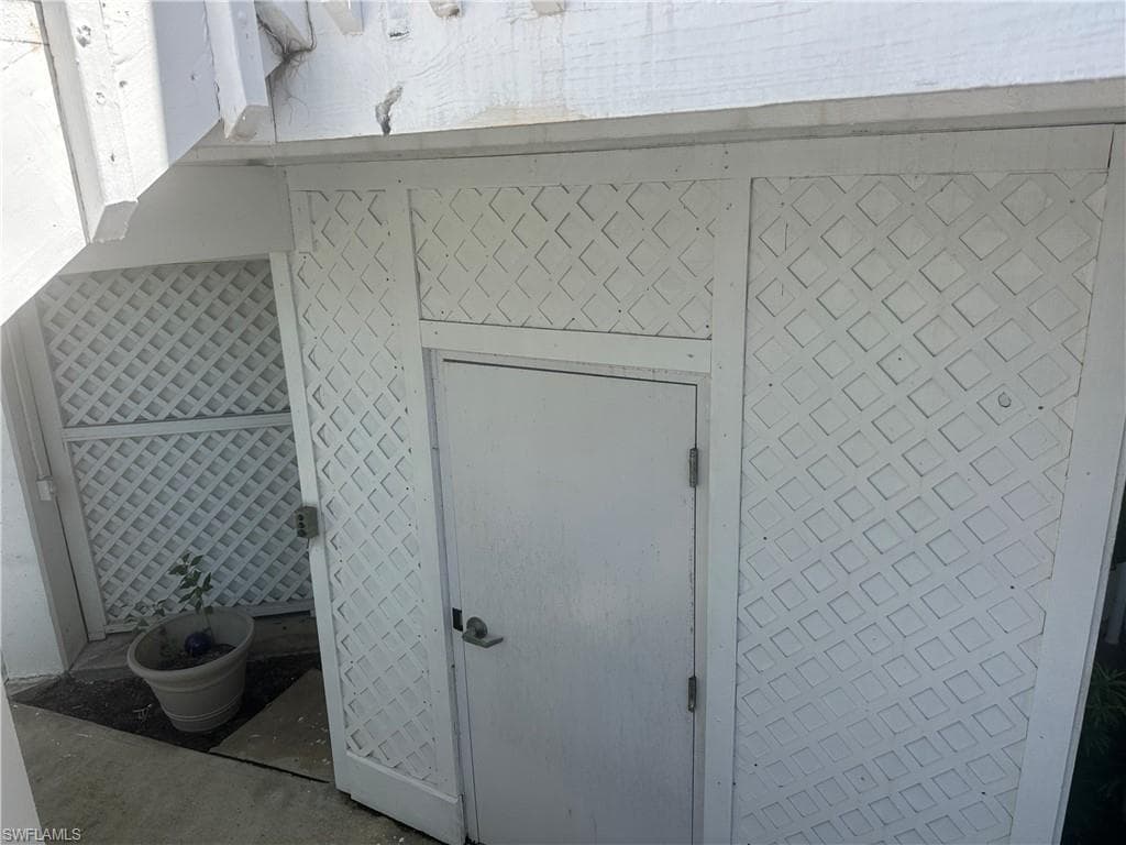 950 Moody RD # 110, NORTH FORT MYERS FL 33903-30