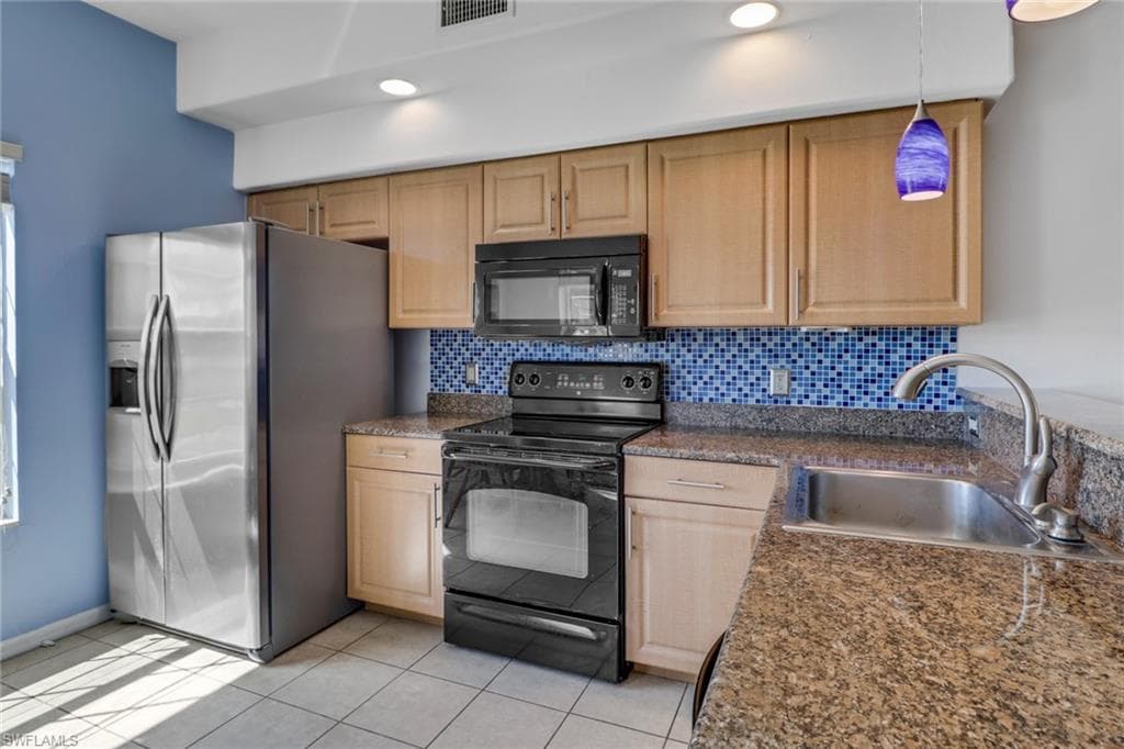 5003 SW 16th PL 108-11