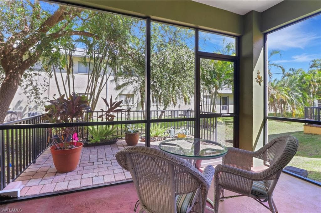 5003 SW 16th PL 108-25