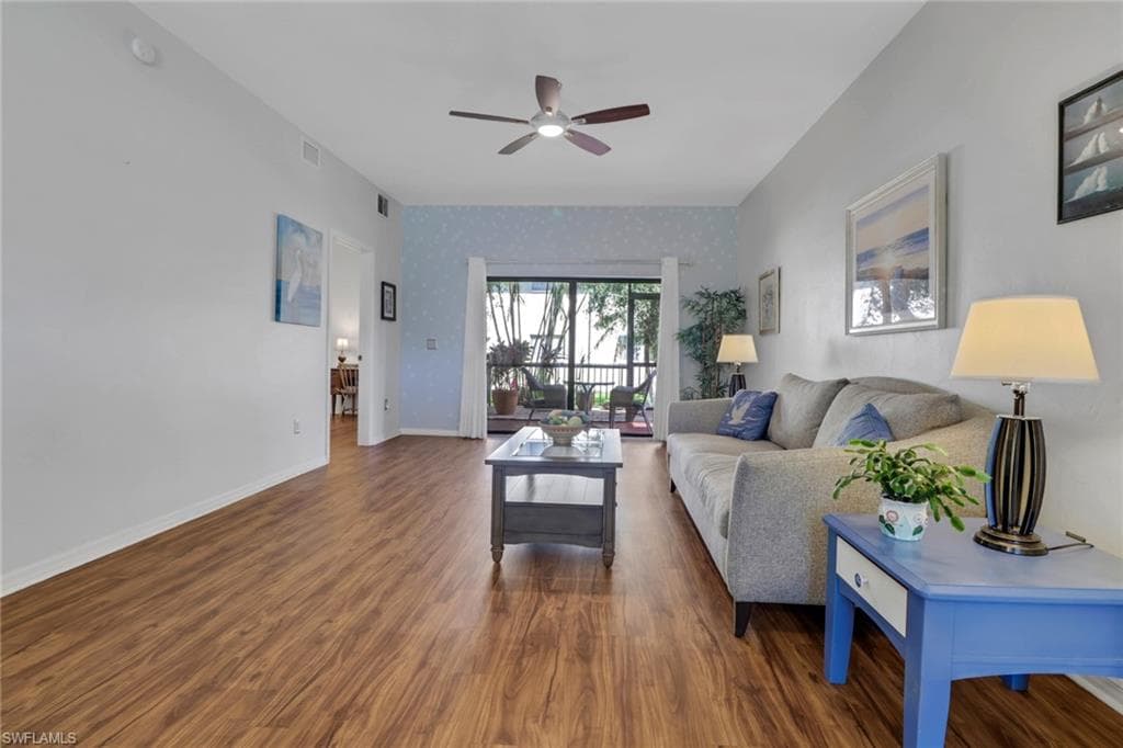 5003 SW 16th PL 108-8