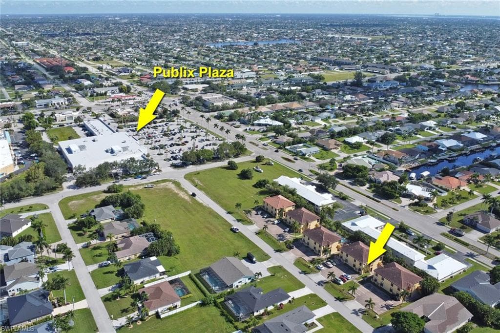 5003 SW 16th PL 108-37