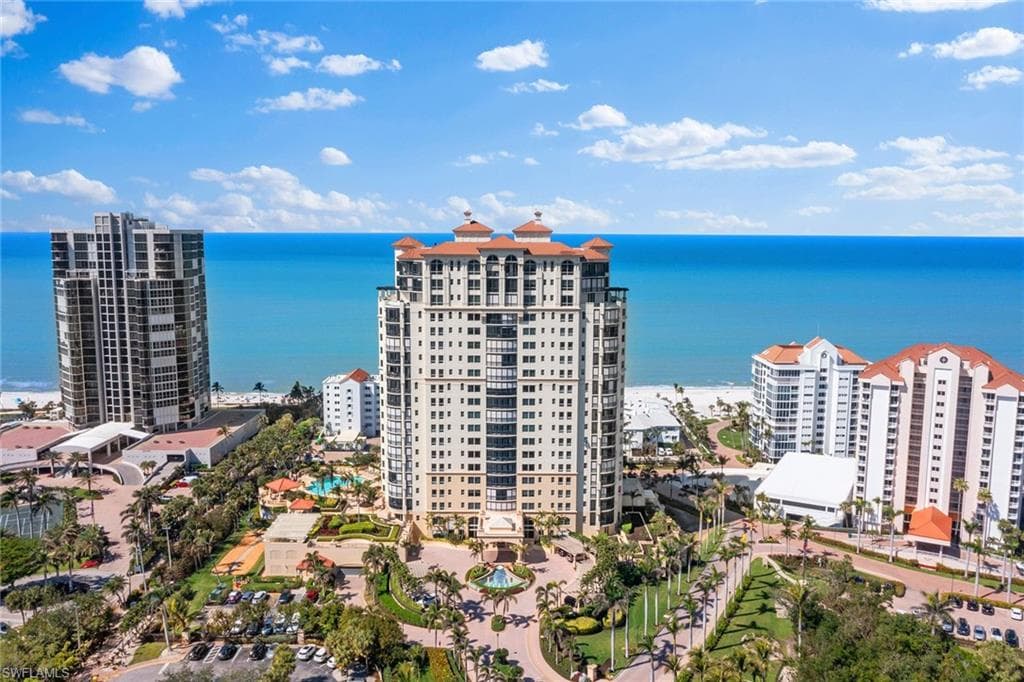 81 Seagate DR # 801, NAPLES FL 34103-35