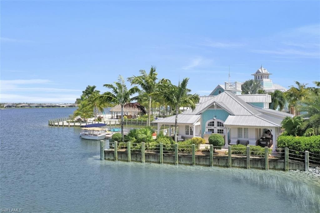 14663 Edgewater CIR, NAPLES FL 34114-21