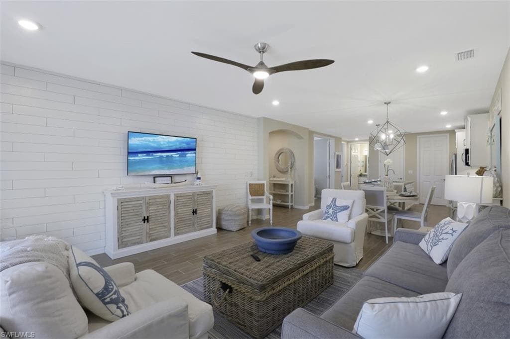 14663 Edgewater CIR, NAPLES FL 34114-4