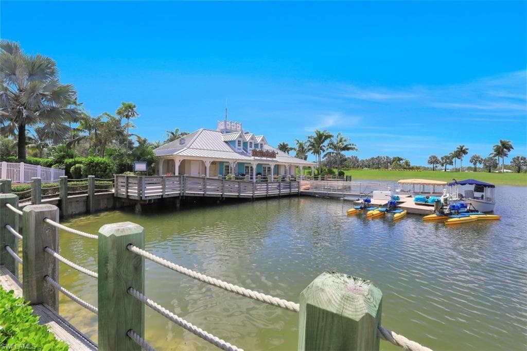 14663 Edgewater CIR, NAPLES FL 34114-28